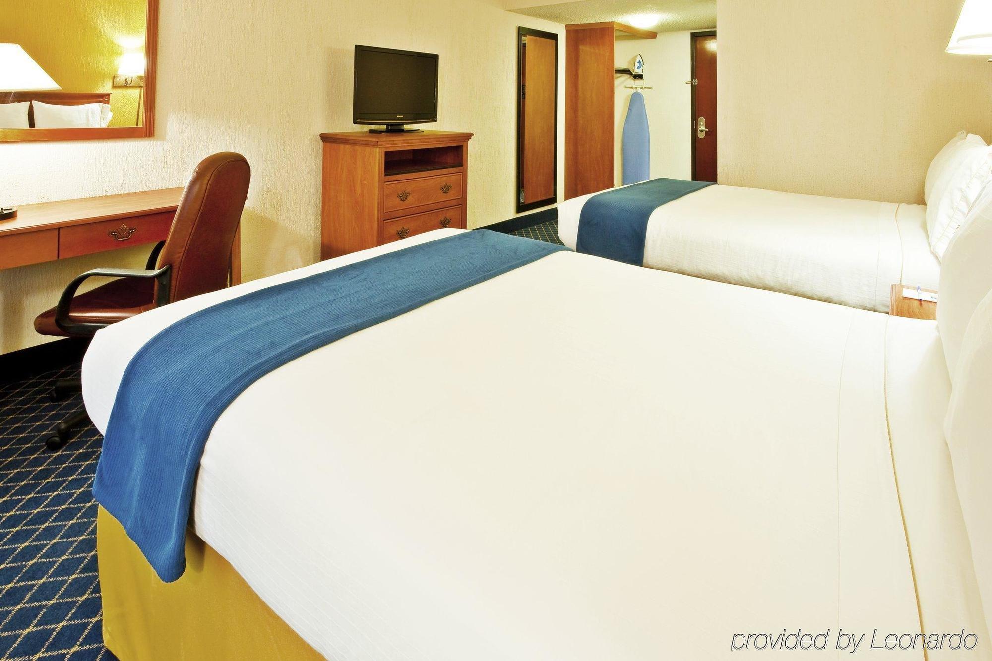 Holiday Inn Express & Suites Nashville-I-40 & I-24 Kültér fotó